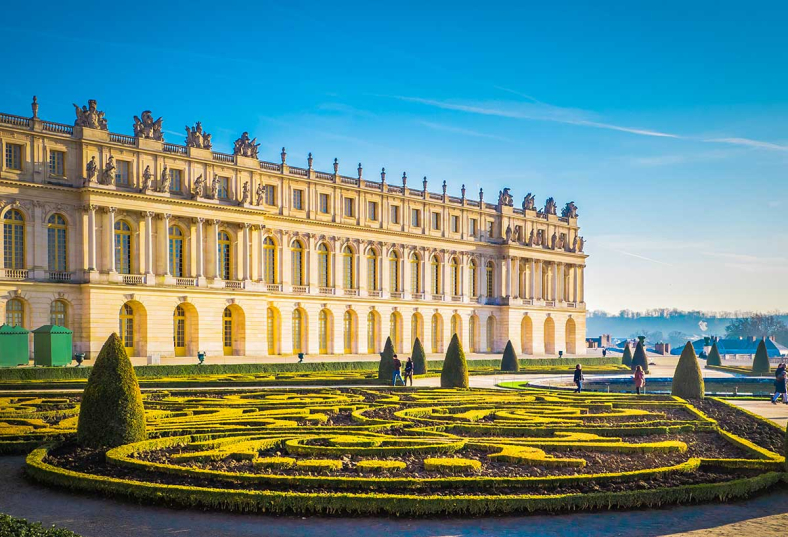 Charles de Gaulle Airport (CDG) to Palace of Versailles